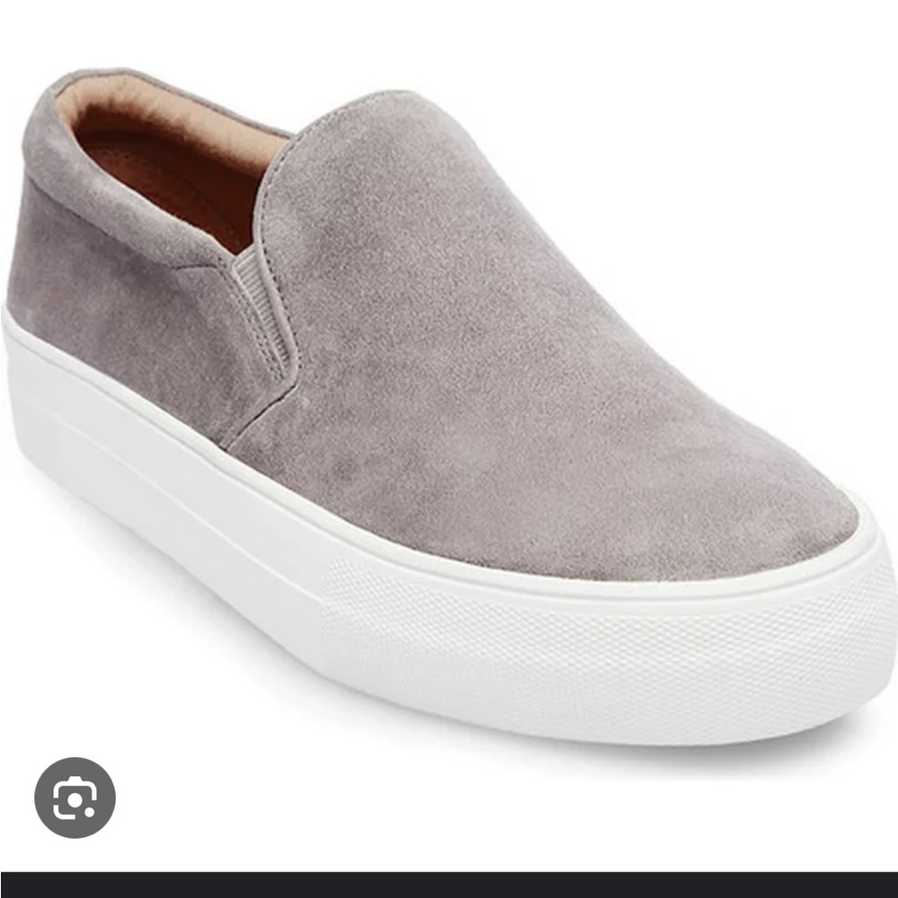 Steve Madden gills gray suede platform slip on sneaker size 9M